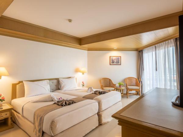 City Beach Resort : photo 6 de la chambre chambre deluxe double ou lits jumeaux