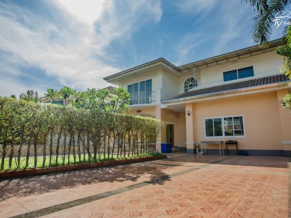 TY Holiday Resort : photo 2 de la chambre seven-bedroom villa with private pool  216