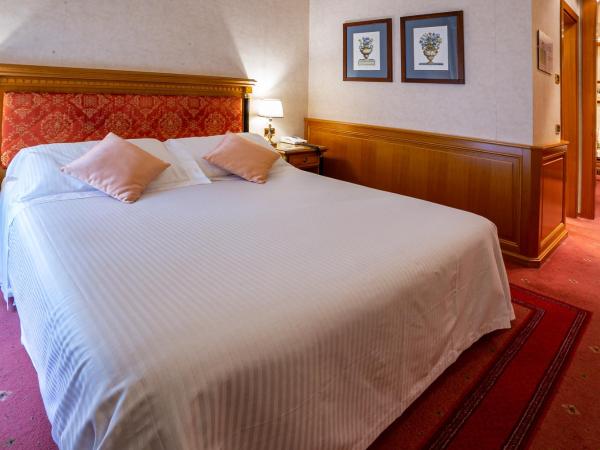 Hotel Cappello D'Oro, BW Signature Collection : photo 7 de la chambre chambre lit queen-size deluxe