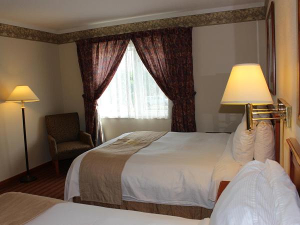 Coastal Inn Halifax - Bayers Lake : photo 3 de la chambre chambre avec 2 grands lits queen-size 