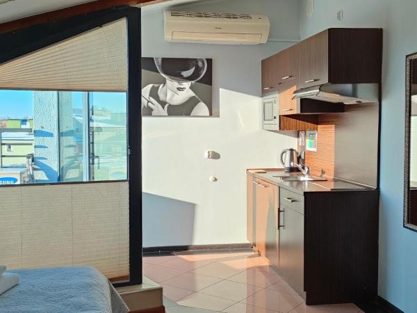 City Aparthotel : photo 5 de la chambre studio avec terrasse