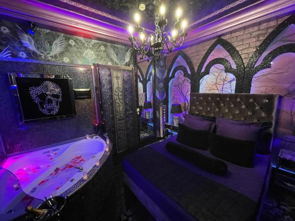 Xcite Hotel Salem : photo 3 de la chambre chambre lit queen-size avec baignoire spa