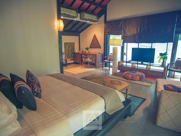 Baan Suan Residence เฮือนพักบ้านสวน : photo 3 de la chambre villa avec piscine privée et transfert aéroport