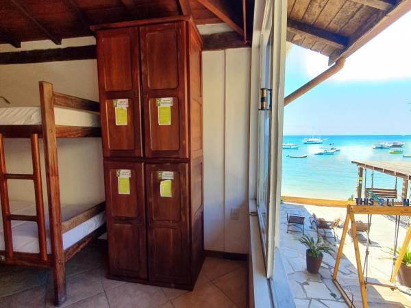 Bamboo Búzios Hostel : photo 1 de la chambre lit dans dortoir mixte de 8 lits