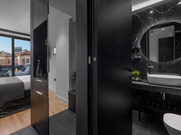 No 15 Ermou Hotel : photo 3 de la chambre chambre double confort avec balcon