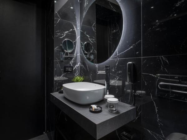 No 15 Ermou Hotel : photo 8 de la chambre chambre double avec patio