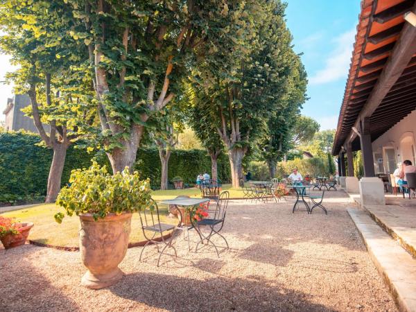 Hôtel Le Donjon - Coeur de La Cité Médiévale : photo 3 de la chambre chambre double supérieure