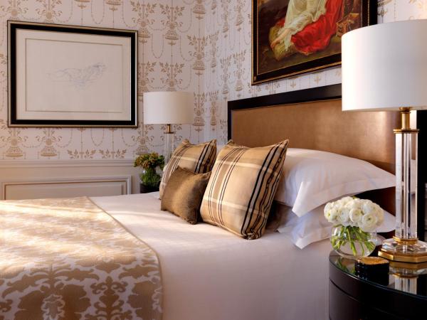 Four Seasons Hotel Prague : photo 4 de la chambre chambre premier - vue sur rivière