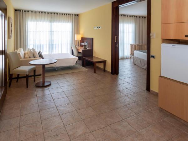 Serhs Natal Grand Hotel & Resort : photo 7 de la chambre suite junior - vue latérale sur mer