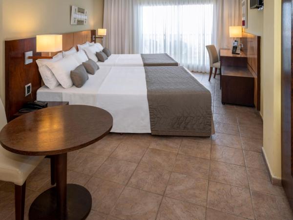 Serhs Natal Grand Hotel & Resort : photo 7 de la chambre chambre familiale - vue latérale sur mer