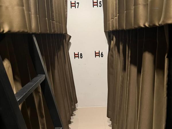 Litera Hostel : photo 3 de la chambre lit dans dortoir mixte de 8 lits 