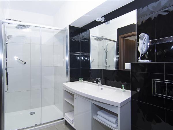 InterHotel : photo 3 de la chambre chambre double