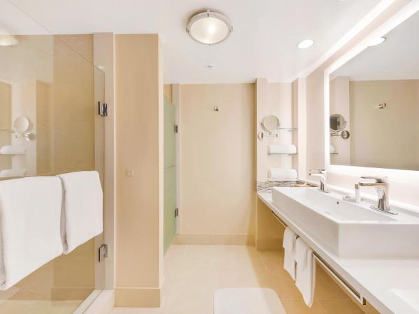 Eden Roc Miami Beach : photo 1 de la chambre chambre lit king-size premium - vue sur baie