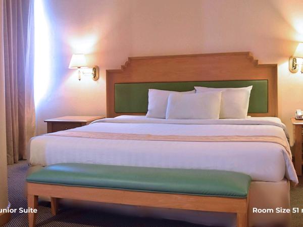 Tunjungan Hotel : photo 1 de la chambre suite junior