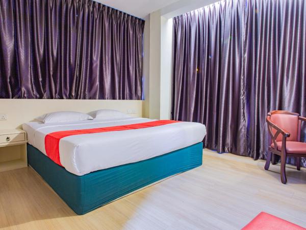 HOTEL 101 PERMAS JAYA : photo 3 de la chambre chambre lit king-size supérieure