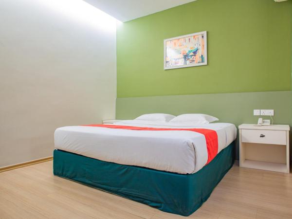 HOTEL 101 PERMAS JAYA : photo 1 de la chambre chambre lit king-size standard