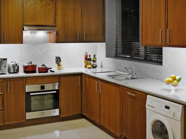 Ramada by Wyndham Downtown Dubai : photo 6 de la chambre studio premium accessible aux personnes à mobilité réduite