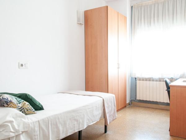 Residencia Universitaria Sant Jordi : photo 1 de la chambre chambre simple