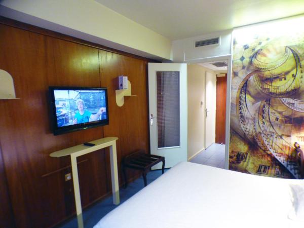 Terminus du Forez Saint-Etienne Centre Gare Chateaucreux : photo 5 de la chambre chambre double supérieure