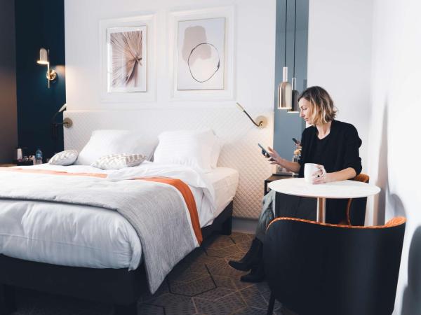 Hôtel D'Anjou : photo 4 de la chambre chambre lit king-size supérieure avec climatisation