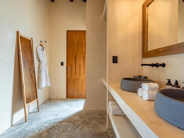 Villa Pescadores Tulum : photo 7 de la chambre chambre double deluxe avec balcon