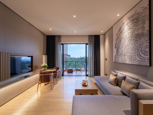 Melia Chongqing : photo 5 de la chambre the level suite with lake view