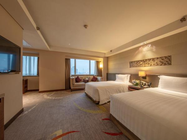Crowne Plaza Guangzhou City Centre, an IHG Hotel - Free shuttle between hotel and Exhibition Center during Canton Fair & Exhibitor registration Counter : photo 2 de la chambre premium twin room with city view - lounge access