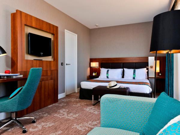 Holiday Inn Nice, an IHG Hotel : photo 2 de la chambre suite 2 chambres - non-fumeurs