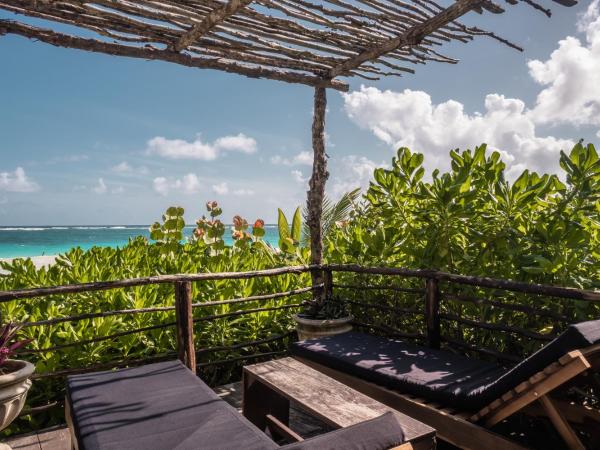Playa Esperanza Tulum : photo 10 de la chambre chambre double avec balcon - vue sur mer