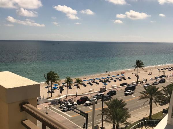 The Atlantic Hotel & Spa Condo : photo 1 de la chambre suite lit king-size - vue sur océan