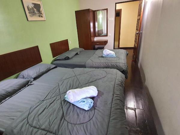 Little India Heritage Villa : photo 1 de la chambre chambre familiale avec salle de bains privative