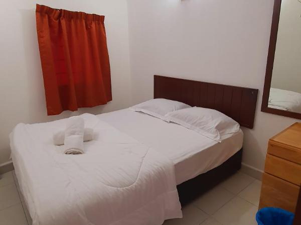 Little India Heritage Villa : photo 3 de la chambre chambre double avec salle de bains privative