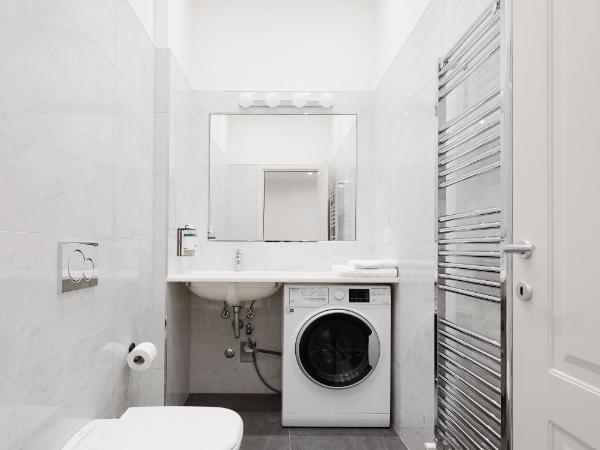 numa I Loreto Apartments : photo 8 de la chambre extra large 2 bedroom apartment with balcony and sofa bed