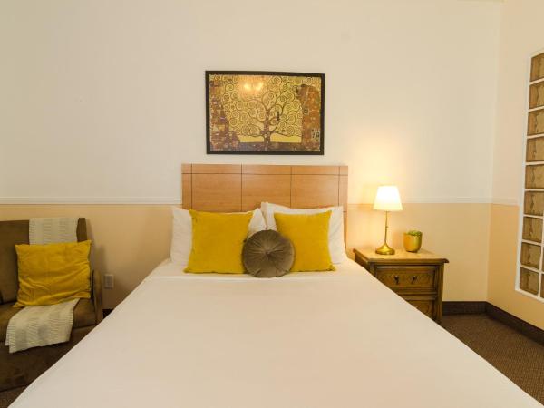 Hotel Dorion : photo 4 de la chambre chambre standard lit queen-size