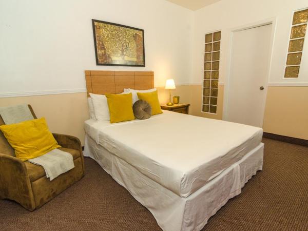 Hotel Dorion : photo 5 de la chambre chambre standard lit queen-size