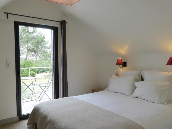 Villa Mané Lann Maison d'hôtes & spa : photo 6 de la chambre appartement - vue sur piscine