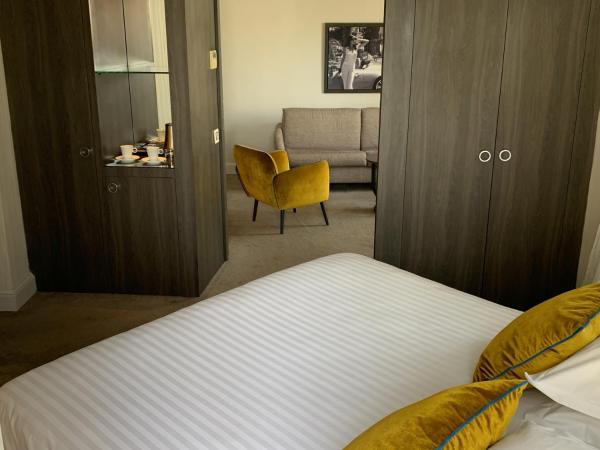Hôtel Le Canberra : photo 9 de la chambre suite rotonde