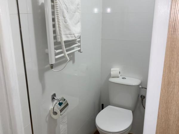 LC - Hotel Ostrava : photo 2 de la chambre chambre lits jumeaux