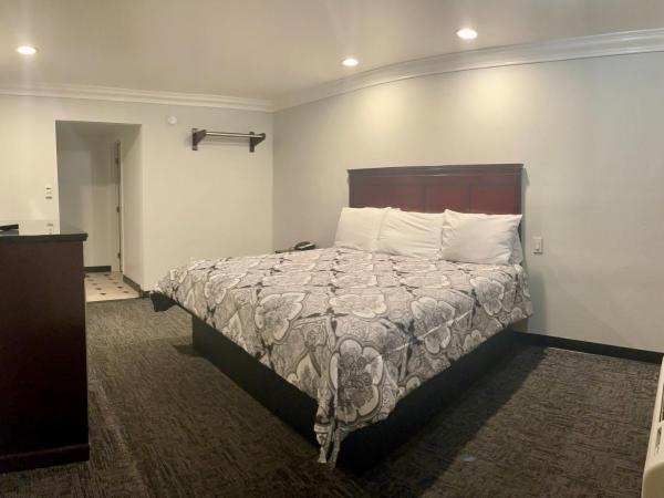 Capital City Inn Downtown Convention Center : photo 2 de la chambre chambre lit king-size