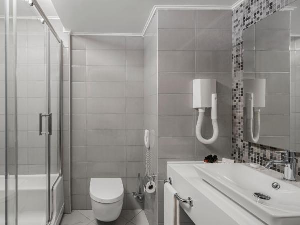 Papillon Ayscha Resort & Spa : photo 1 de la chambre chambre standard avec vue sur la montagne