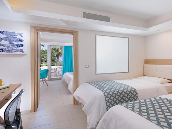 Royal & Imperial Belvedere Resort : photo 6 de la chambre chambre familiale supérieure - vue sur jardin ou montagne