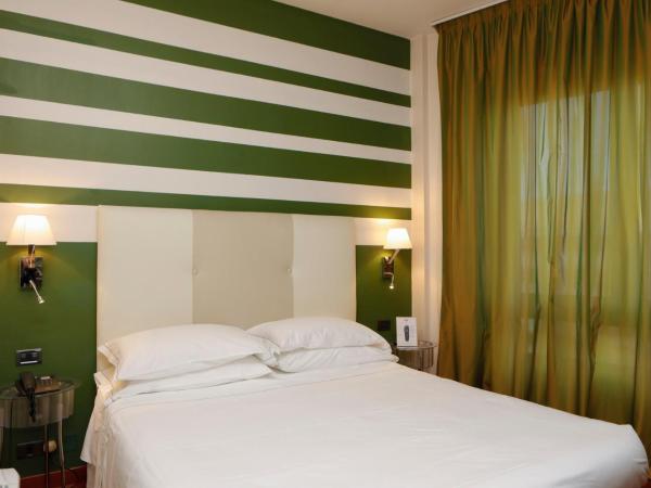 Hotel Lancaster : photo 1 de la chambre chambre double