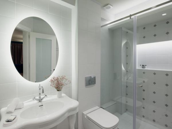 CASTRELLO Old Town Hospitality : photo 5 de la chambre chambre double deluxe