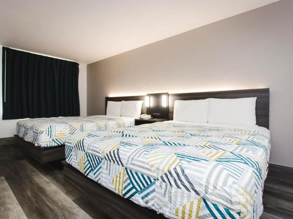 Studio 6 Houston TX Medical Center NRG Stadium : photo 6 de la chambre chambre deluxe avec 2 lits queen-size - non-fumeurs