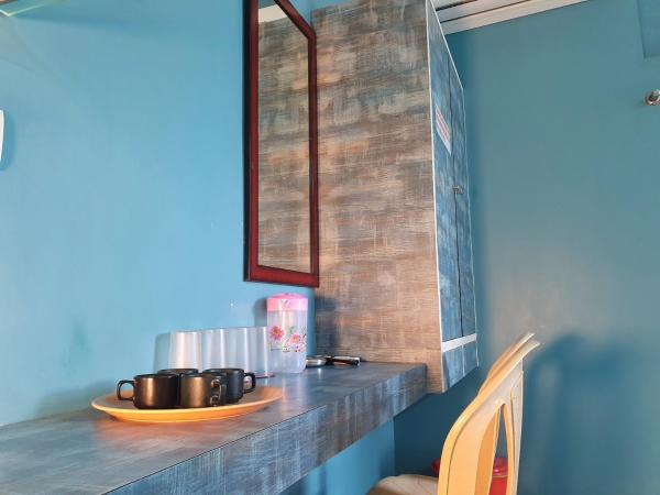 SM MANSION near Harbour & High court : photo 4 de la chambre chambre double standard