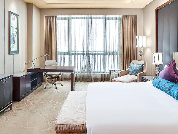 Crowne Plaza Tianjin Jinnan, an IHG Hotel : photo 3 de la chambre chambre lit king-size premium