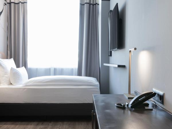 TITANIC Comfort Kurfürstendamm : photo 3 de la chambre chambre simple