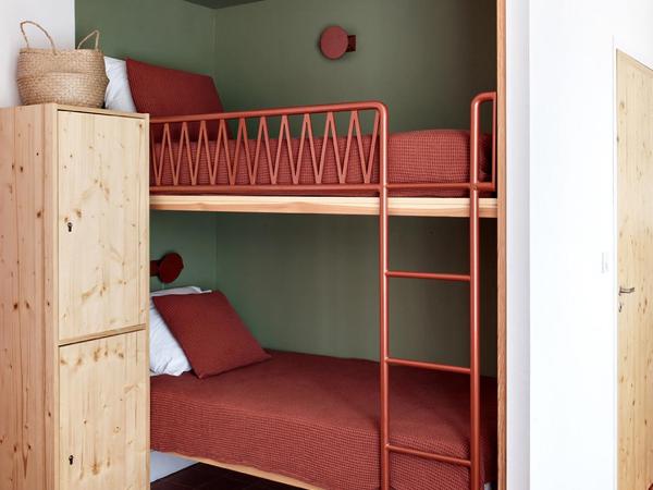 Hôtel Voltaire : photo 2 de la chambre chambre familiale avec balcon