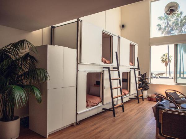 STAY OPEN Venice Beach : photo 2 de la chambre lit simple dans dortoir mixte