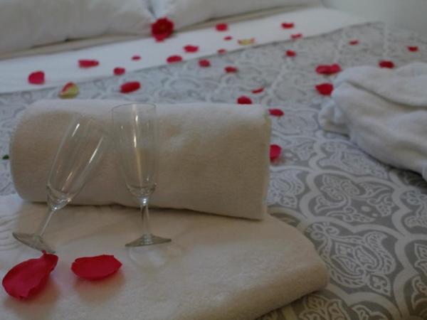 WW Hostel & Suites : photo 3 de la chambre chambre double avec forfait romantique 